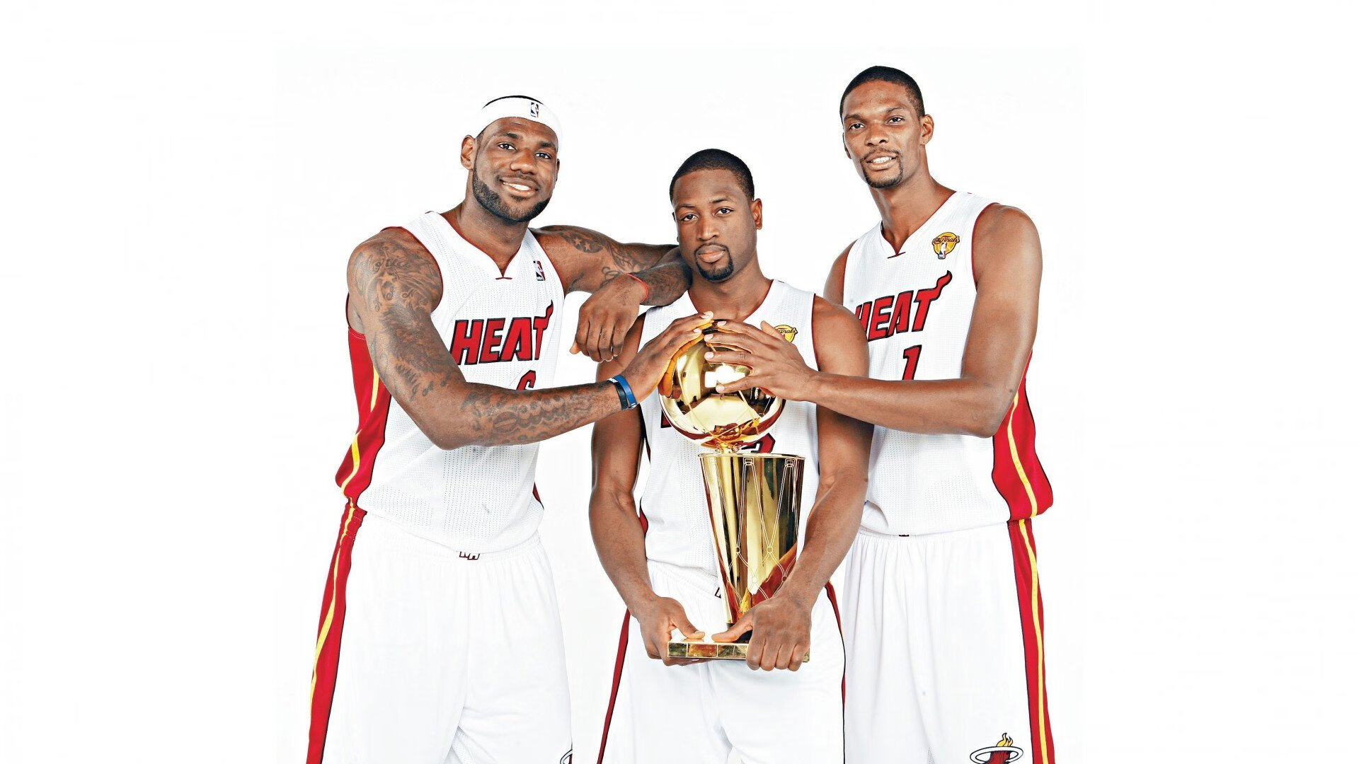 开云体育在线-弗拉霍维奇一锤定音，爱尔兰奇迹翻盘五星巴西